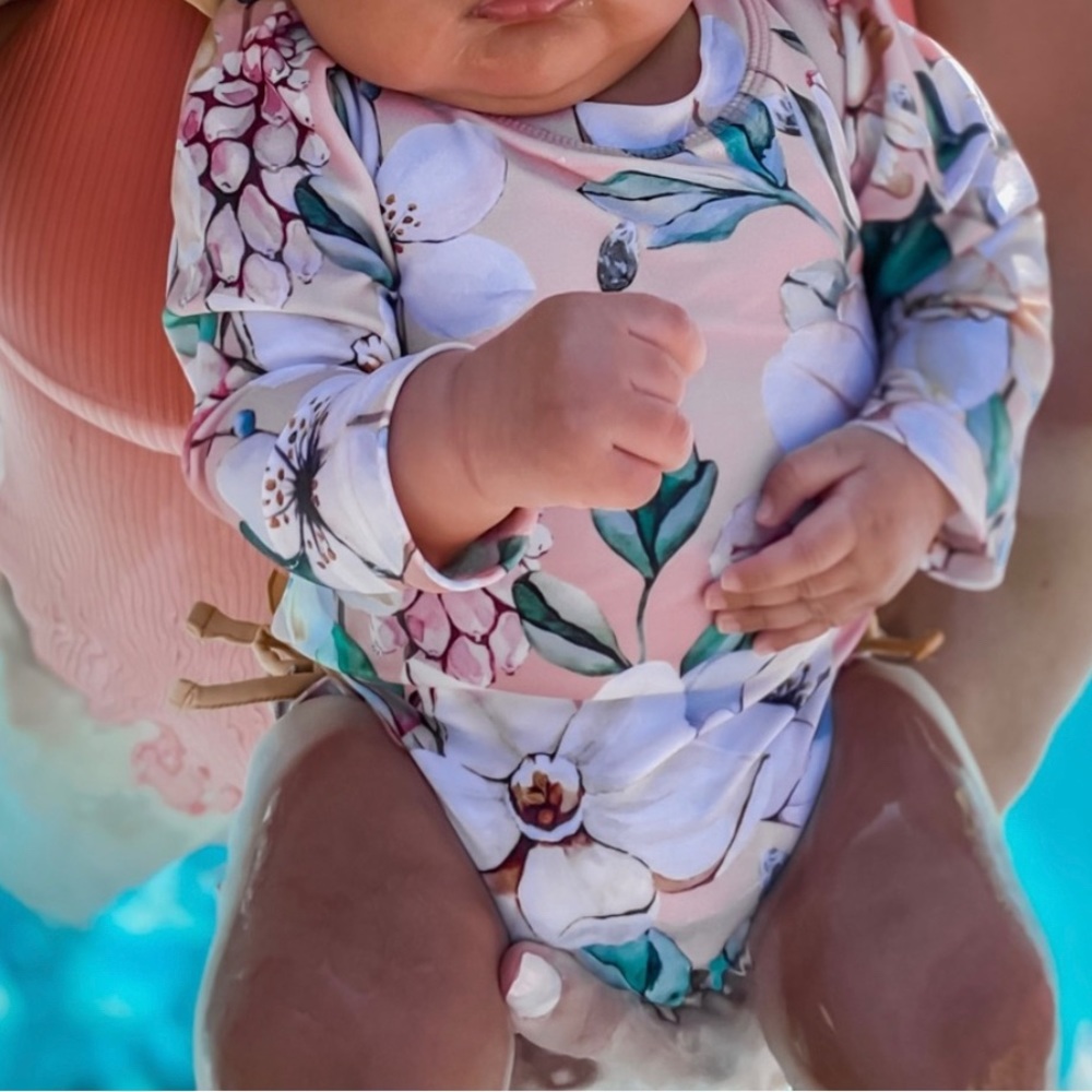 Posh Peanut rash guard swim suit 0-3 months. EUC